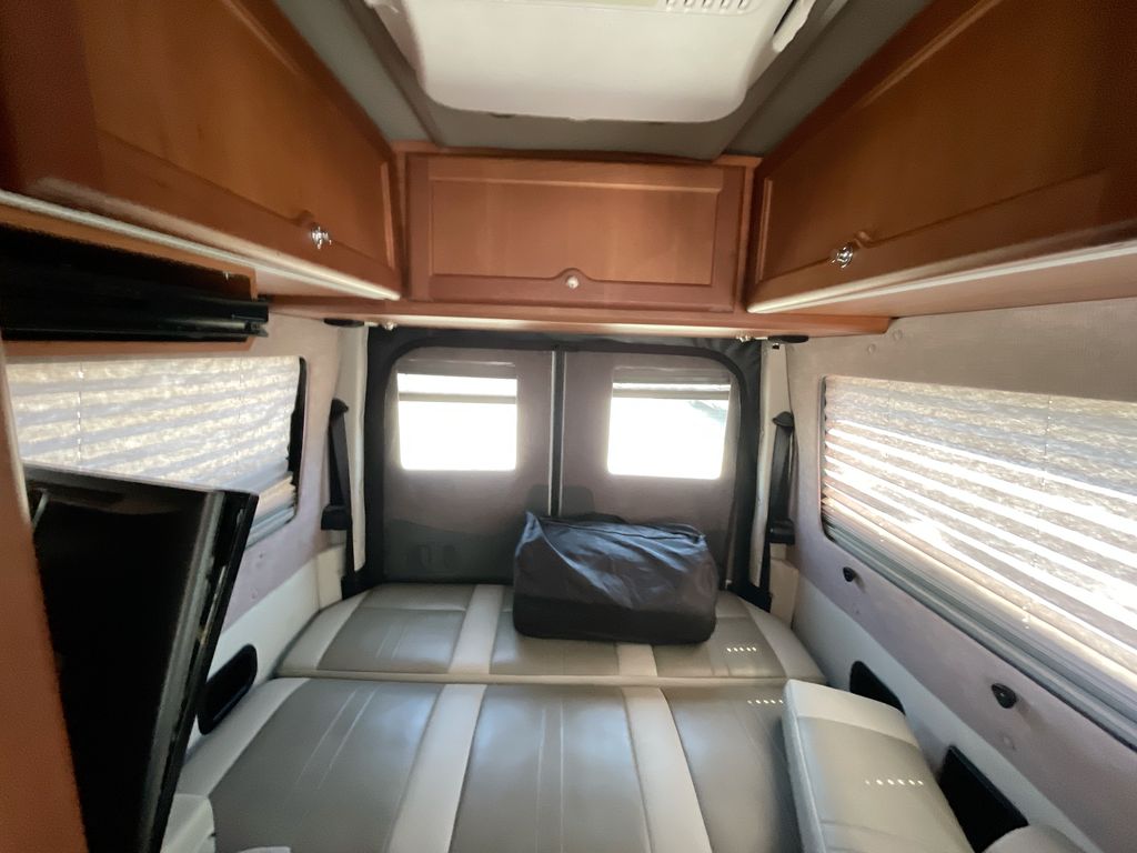 2015 Roadtrek E-Trek Sprinter